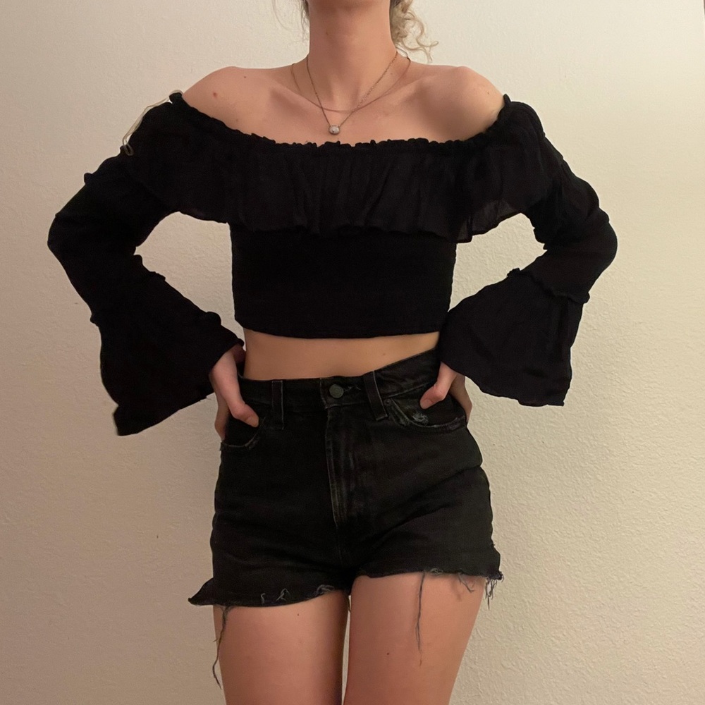 Long Sleeve Black Crop Top